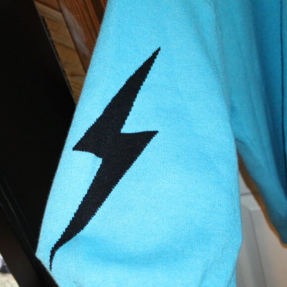 NWT Torrid LOVESICK skull hoodie sweater 5X (28W) FUN !! - Picture 2 of 9